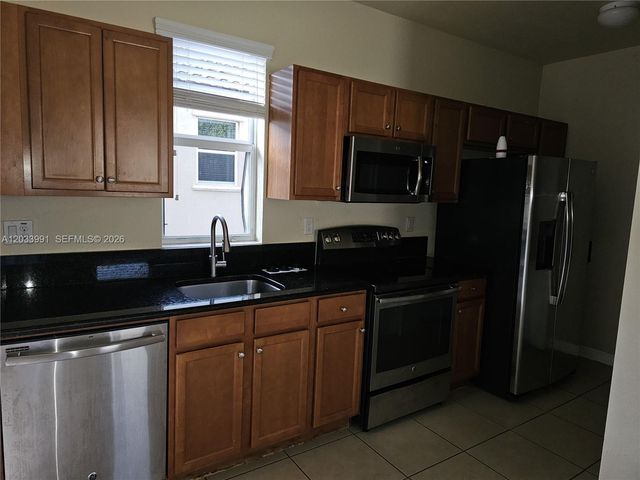 17066 SW 95th Terrace, Miami, FL 33196
