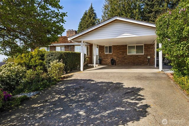 20811 8th Ave S, Des Moines, WA 98198