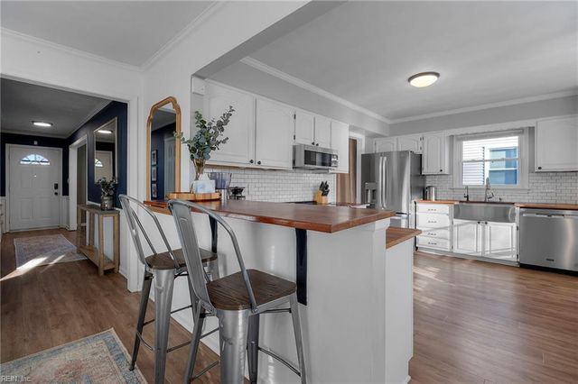 2433 Melstone CT, Virginia Beach, VA 23456