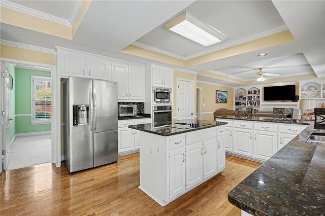 4299 Donerail Drive, Snellville, GA 30039