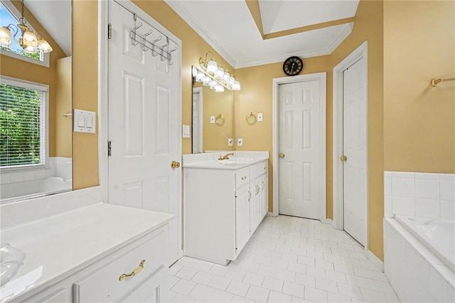 4299 Donerail Drive, Snellville, GA 30039