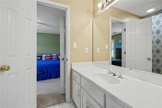 4299 Donerail Drive, Snellville, GA 30039