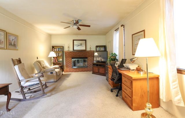 20495 Blue Spruce Road, Bristol, VA 24202