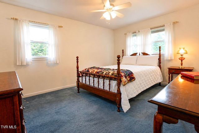 20495 Blue Spruce Road, Bristol, VA 24202