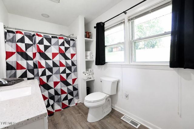 20495 Blue Spruce Road, Bristol, VA 24202