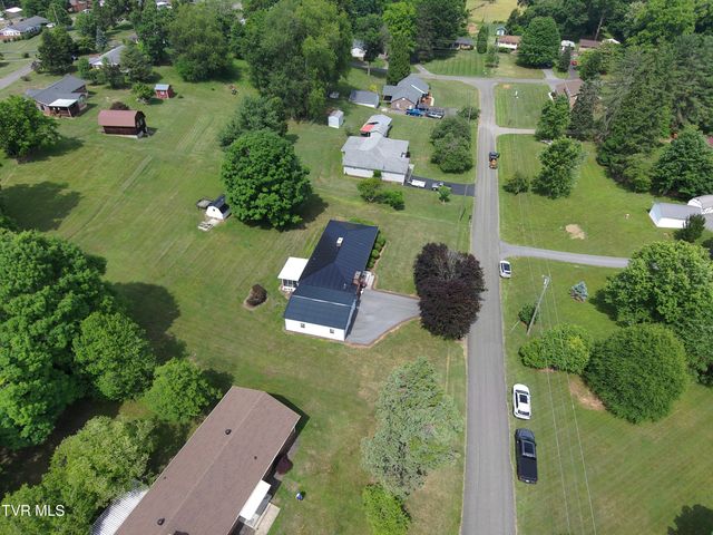 20495 Blue Spruce Road, Bristol, VA 24202