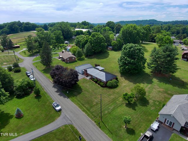 20495 Blue Spruce Road, Bristol, VA 24202