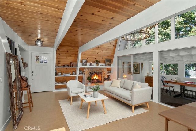 26980 Everest, Lake Arrowhead, CA 92317