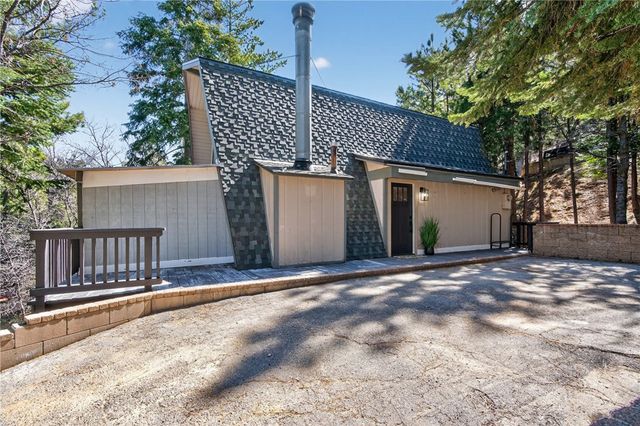 26980 Everest, Lake Arrowhead, CA 92317