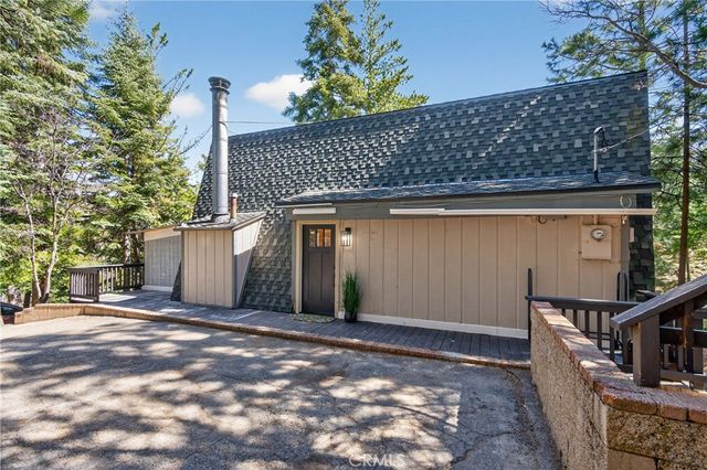 26980 Everest, Lake Arrowhead, CA 92317