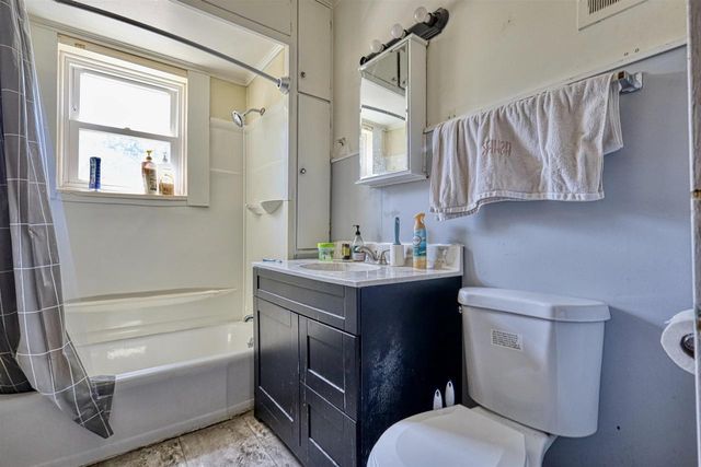 535 W Dayton Street, Madison, WI 53703