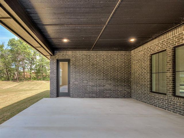 8080 Silver Spur, Arcadia, OK 73007