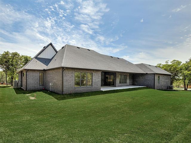 8080 Silver Spur, Arcadia, OK 73007