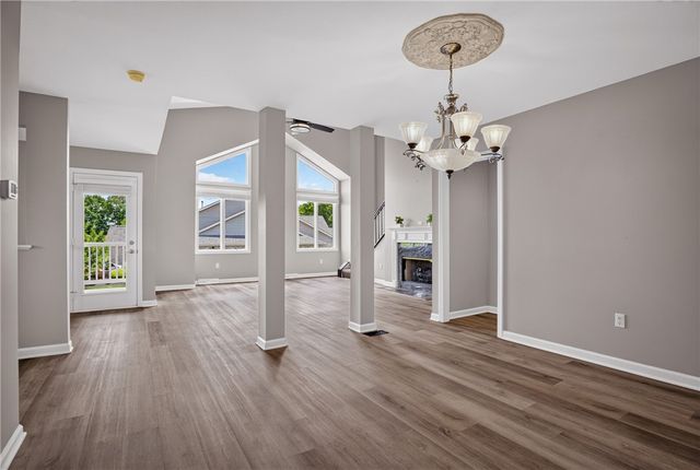 9704 Sundance Dr, South Fayette, PA 15017
