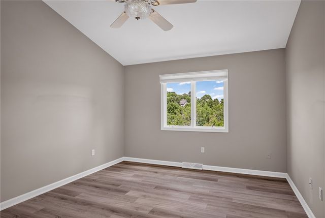 9704 Sundance Dr, South Fayette, PA 15017