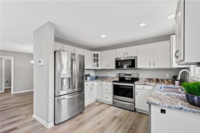 9704 Sundance Dr, South Fayette, PA 15017