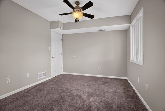 9704 Sundance Dr, South Fayette, PA 15017