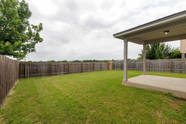 1214 Hensley DR, Leander, TX 78641