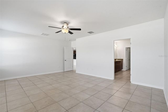 214 ENGLISH HERITAGE PLACE, Dover, FL 33527