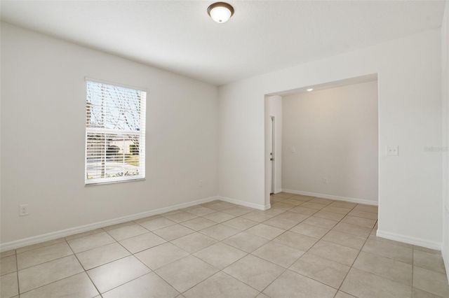 214 ENGLISH HERITAGE PLACE, Dover, FL 33527