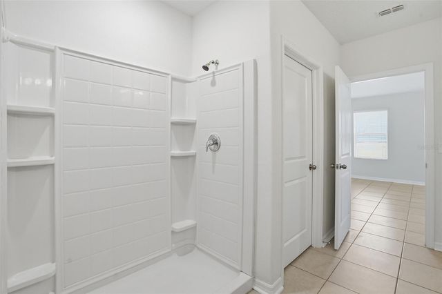 214 ENGLISH HERITAGE PLACE, Dover, FL 33527