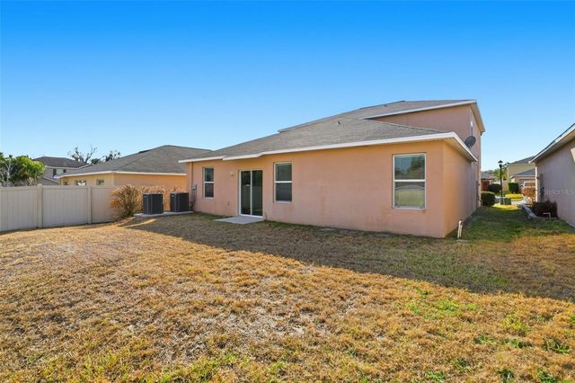 214 ENGLISH HERITAGE PLACE, Dover, FL 33527