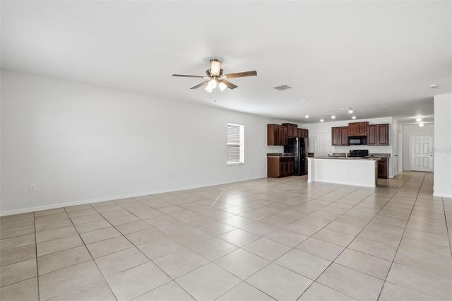 214 ENGLISH HERITAGE PLACE, Dover, FL 33527