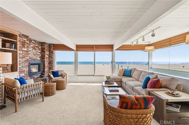 6910 W Oceanfront, Newport Beach, CA 92663