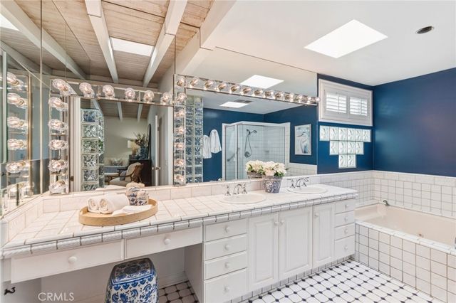 6910 W Oceanfront, Newport Beach, CA 92663