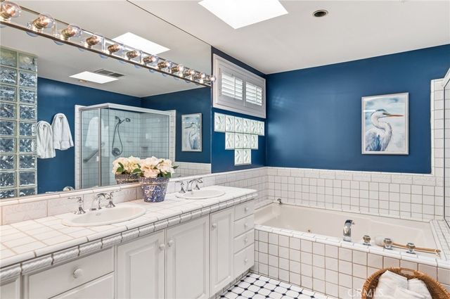 6910 W Oceanfront, Newport Beach, CA 92663