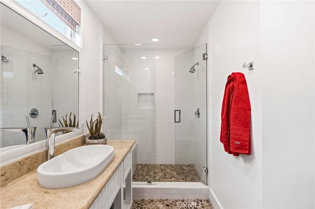 6910 W Oceanfront, Newport Beach, CA 92663