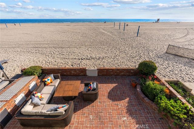 6910 W Oceanfront, Newport Beach, CA 92663