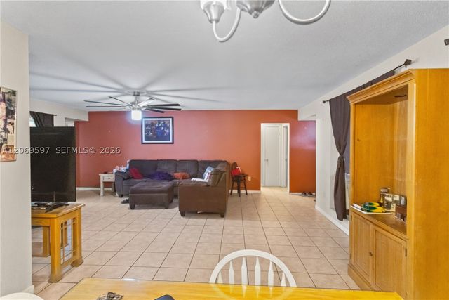 7531 Harbour Blvd, Miramar, FL 33023