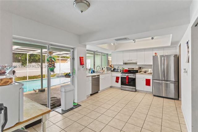 7531 Harbour Blvd, Miramar, FL 33023