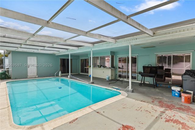7531 Harbour Blvd, Miramar, FL 33023