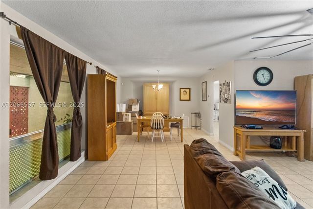 7531 Harbour Blvd, Miramar, FL 33023
