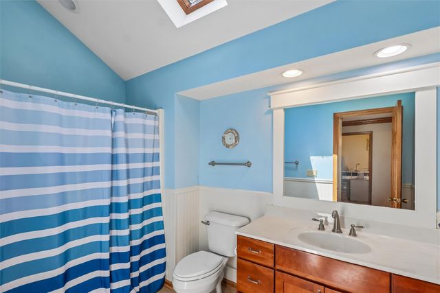 804 Prairie View Drive, West Des Moines, IA 50266