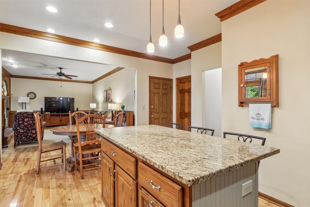 804 Prairie View Drive, West Des Moines, IA 50266