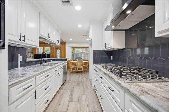 154 Evanston Street, Houston, TX 77015
