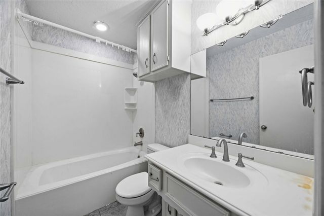154 Evanston Street, Houston, TX 77015