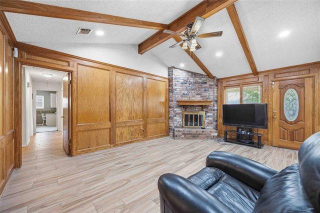 154 Evanston Street, Houston, TX 77015