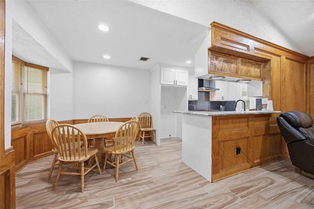 154 Evanston Street, Houston, TX 77015
