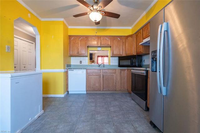 5603 Campus DR, Virginia Beach, VA 23462