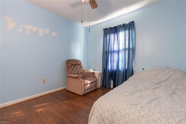 5603 Campus DR, Virginia Beach, VA 23462