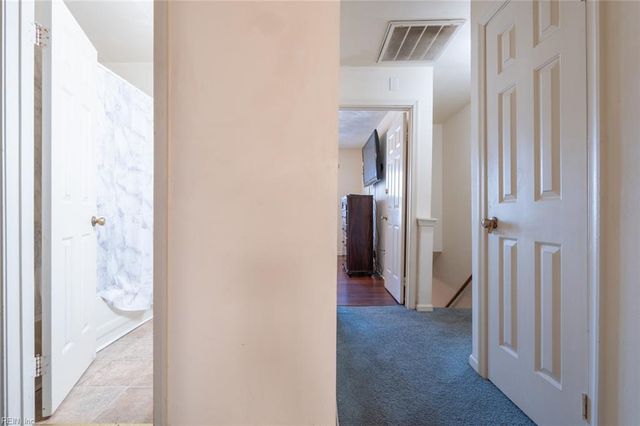 5603 Campus DR, Virginia Beach, VA 23462