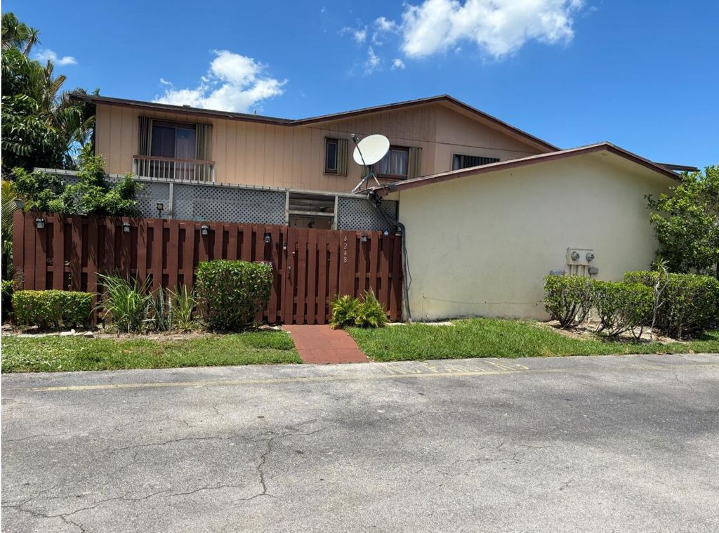 4248 Landar Drive, Lake Worth, FL 33463