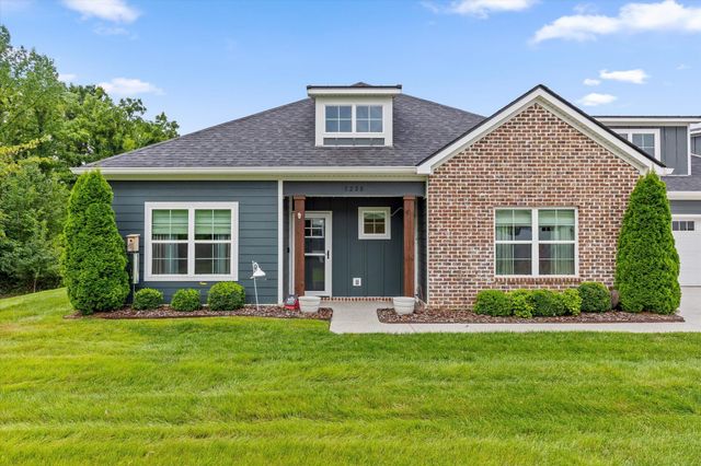 3288 Stone Creek Drive, Chattanooga, TN 37405