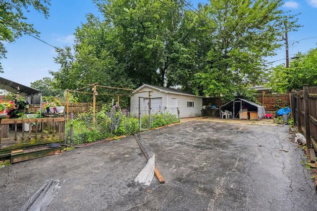 1303 Cora Street, Joliet, IL 60435