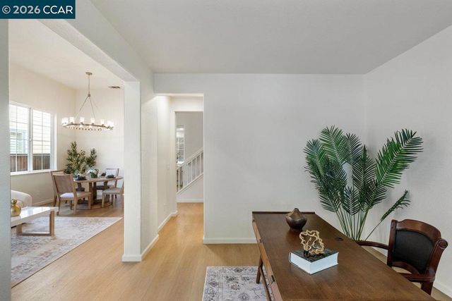 230 230 Wisteria Ln, Tracy, CA 95377