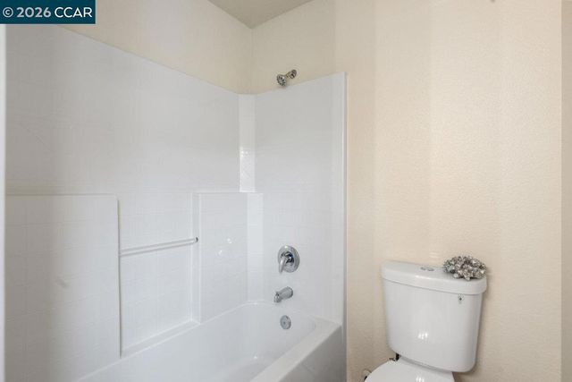 230 230 Wisteria Ln, Tracy, CA 95377